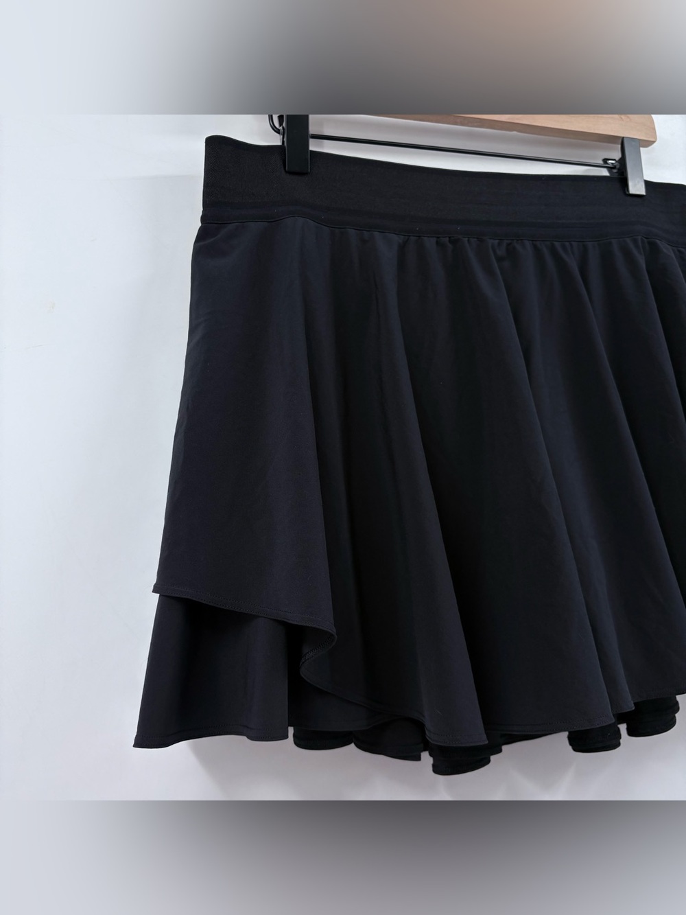 Lululemon Black Court Rival High Rise Skirt - Picture 6 of 13